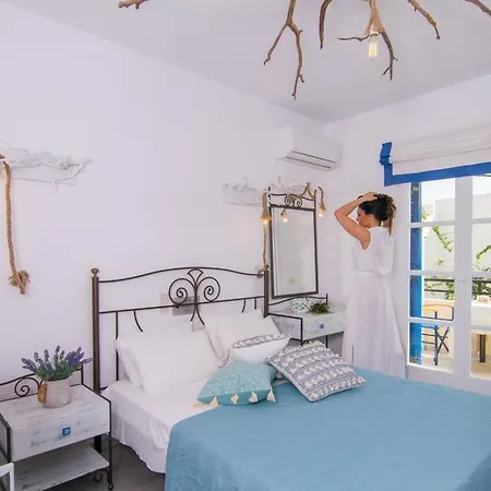 Terra Fos Naxos Studios Aparthotel 3*