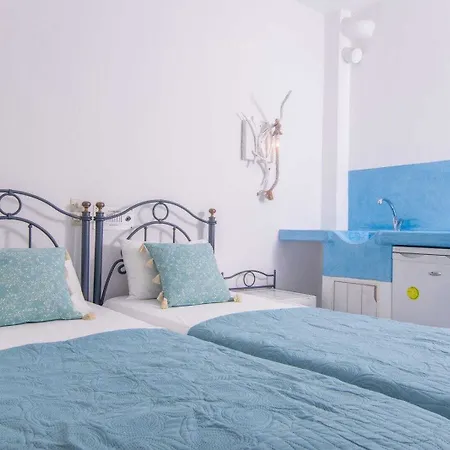Terra Fos Naxos Studios Aparthotel 3*