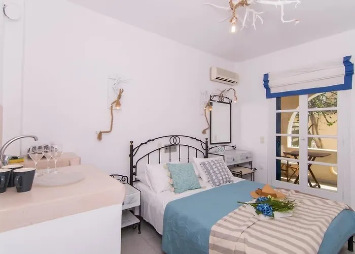 Terra Fos Naxos Studios 4*